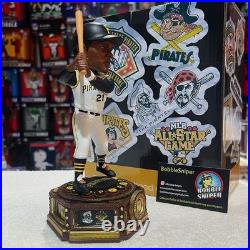 ROBERTO CLEMENTE Pittsburgh Pirates Patch Collection #125 MLB Bobblehead