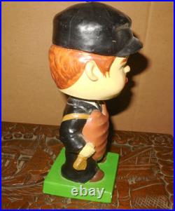 Rare 1960's Baseball Umpire Bobblehead /Square Green Base/ Japan Rare 1960's Baseball Umpire Bobblehead /Square Green Base/ Japan