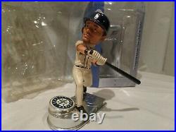 Rare Ichiro Suzuki Collectibles Platinum Series Bobble Head 2006