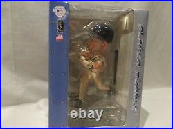 Rare Ichiro Suzuki Collectibles Platinum Series Bobble Head 2006