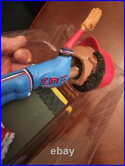 Rare St Louis Cardinals Willie McGee Season Ticket Holder Bobblehead BRAND NEW