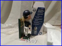 Rare Vintage Ichiro Suzuki 326 Wall Catch 2003 Seattle Mariners / Nissan Sga B