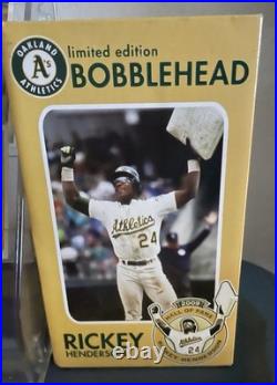 Rickey Henderson Bundle 91 A's mag'll bobble10 A's cards Auth Fan poster79/80