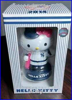 SANRIO HELLO KITTY New York Yankees Bobblehead 2014 NEW IN BOX