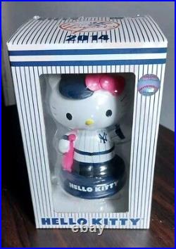 SANRIO HELLO KITTY New York Yankees Bobblehead 2014 NEW IN BOX
