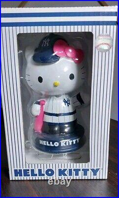 SANRIO HELLO KITTY New York Yankees Bobblehead 2014 NEW IN BOX