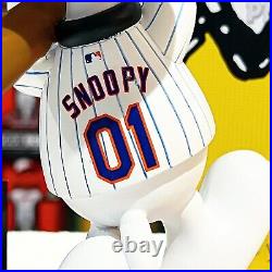 SNOOPY New York Mets 2023 Peanuts Bighead Exclusive MLB Baseball Bobblehead