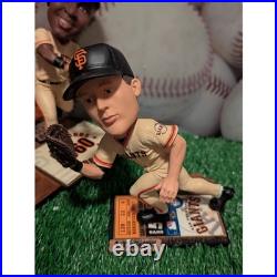 SUPER RARE Willie Mays & Barry Bonds Bobblehead MAKE AN OFFER? 304/504
