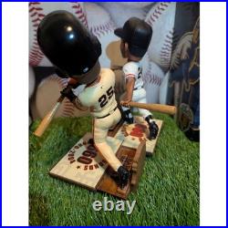 SUPER RARE Willie Mays & Barry Bonds Bobblehead MAKE AN OFFER? 304/504