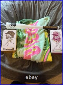 San Diego Padres Fernando Tatis Jr Jackson Merrill Bobble Head Blanket & Bat