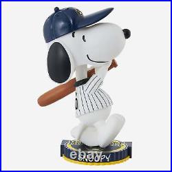 Snoopy Milwaukee Brewers 2023 Peanuts Bighead Bobblehead MLB Baseball