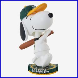 Snoopy Oakland Athletics Peanuts Bighead Bobblehead MLB Baseball