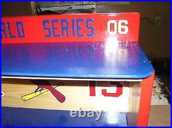 St. Louis Cardinals Bobble heads display case WS 2006 shipped dis-assembled