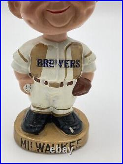 VINTAGE 1970s MLB Milwaukee Brewers Baseball Bobblehead Nodder