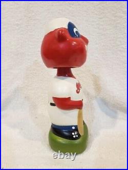 VINTAGE 1990's Cleveland Indians Wahoo Round Green Base Ceramic Bobblehead Doll