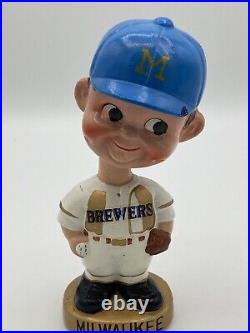 VINTG 1970s MLB Milwaukee Brewers Baseball Bobblehead Nodder Needs Chiropractor