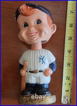 Vintage 1960's NY Yankees Bobblehead Sports Specialties Japan Gold Base Original