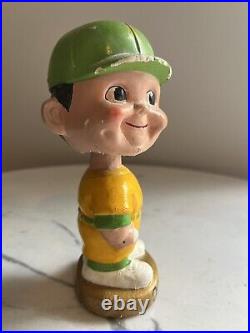 Vintage 1960s Oakland A's Baseball MLB Bobblehead Nodder Rare