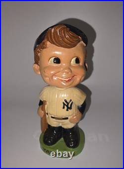 Vintage 1962 MLB NEW YORK YANKEES JAPAN BOBBLHEAD. Excellent Condition