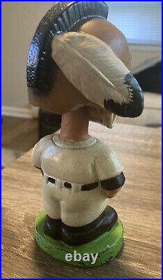 Vintage 1962 Milwaukee Braves green base Bobblehead