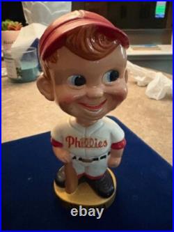 Vintage 1967 Phillies Bobblehead/Nodder withGold Base Japan