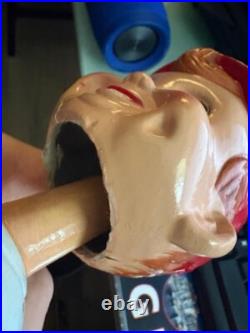 Vintage 1967 Phillies Bobblehead/Nodder withGold Base Japan
