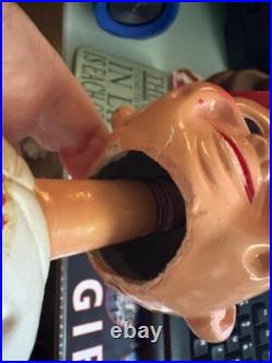 Vintage 1967 Phillies Bobblehead/Nodder withGold Base Japan