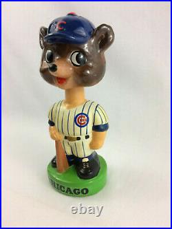 Vintage Chicago Cubs Ceramic Bobblehead Nodder with Green Base Great Condition