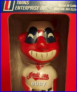 Vintage Chief Wahoo CLEVELAND INDIANS Limited Edition Bobblehead 1997 RARE NIB