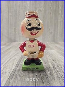 Vintage Cincinnati Reds Baseball Bobble Head Nodder Green Base 1960