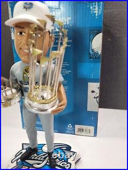 Yankees Derek Jeter 2000 World Series Champ & Mvp Trophy Bobblehead Le 300