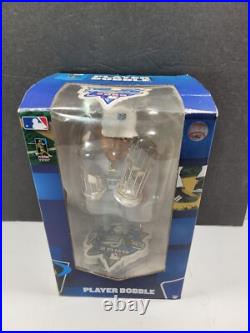 Yankees Derek Jeter 2000 World Series Champ & Mvp Trophy Bobblehead Le 300